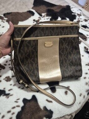 Michael Kors Brown and Gold Signature Crossbody Bag-Jet Set Travel